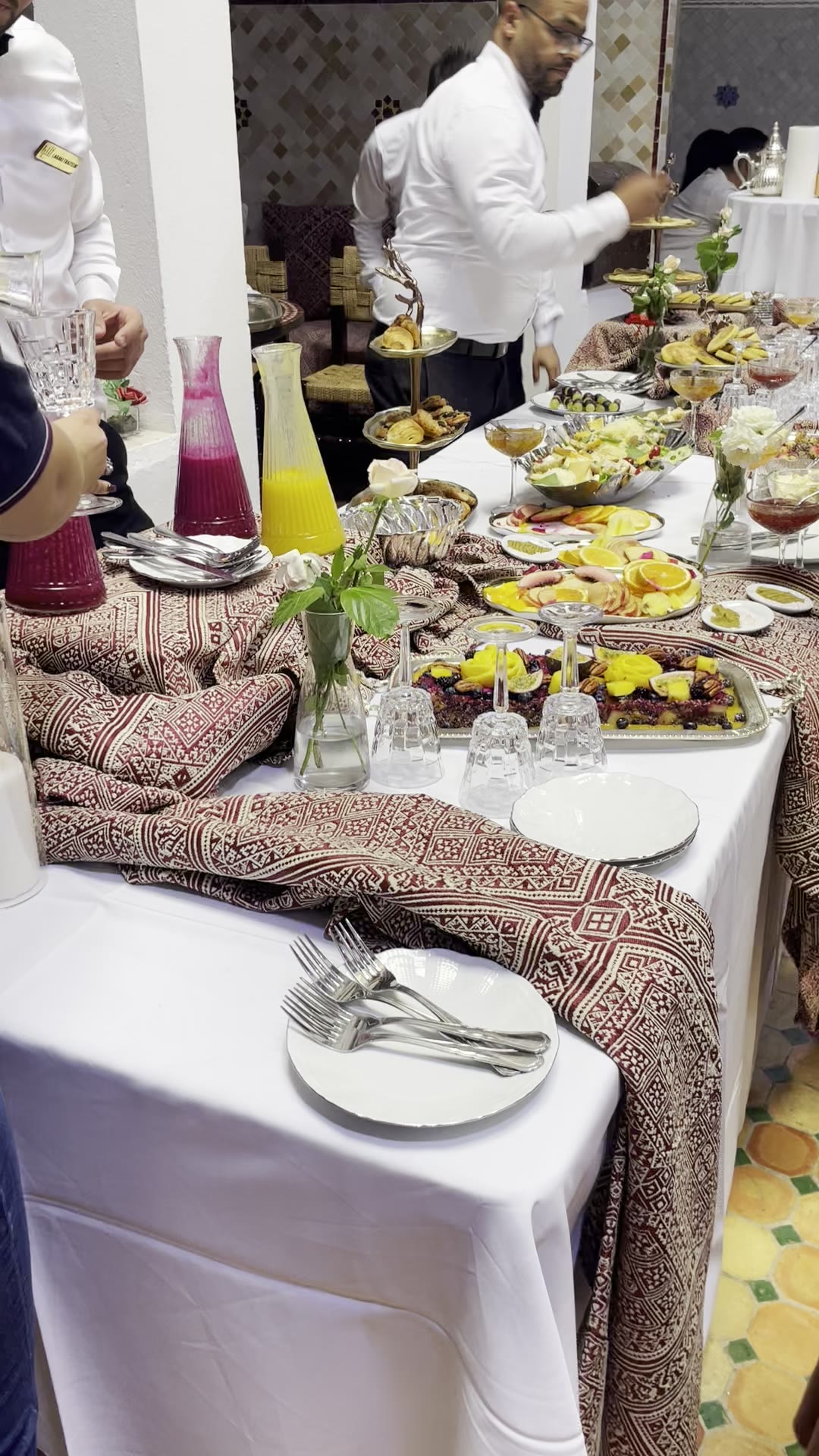 Buffet de brunch de mariage organisé au Riad Zahraa Al Ismailia